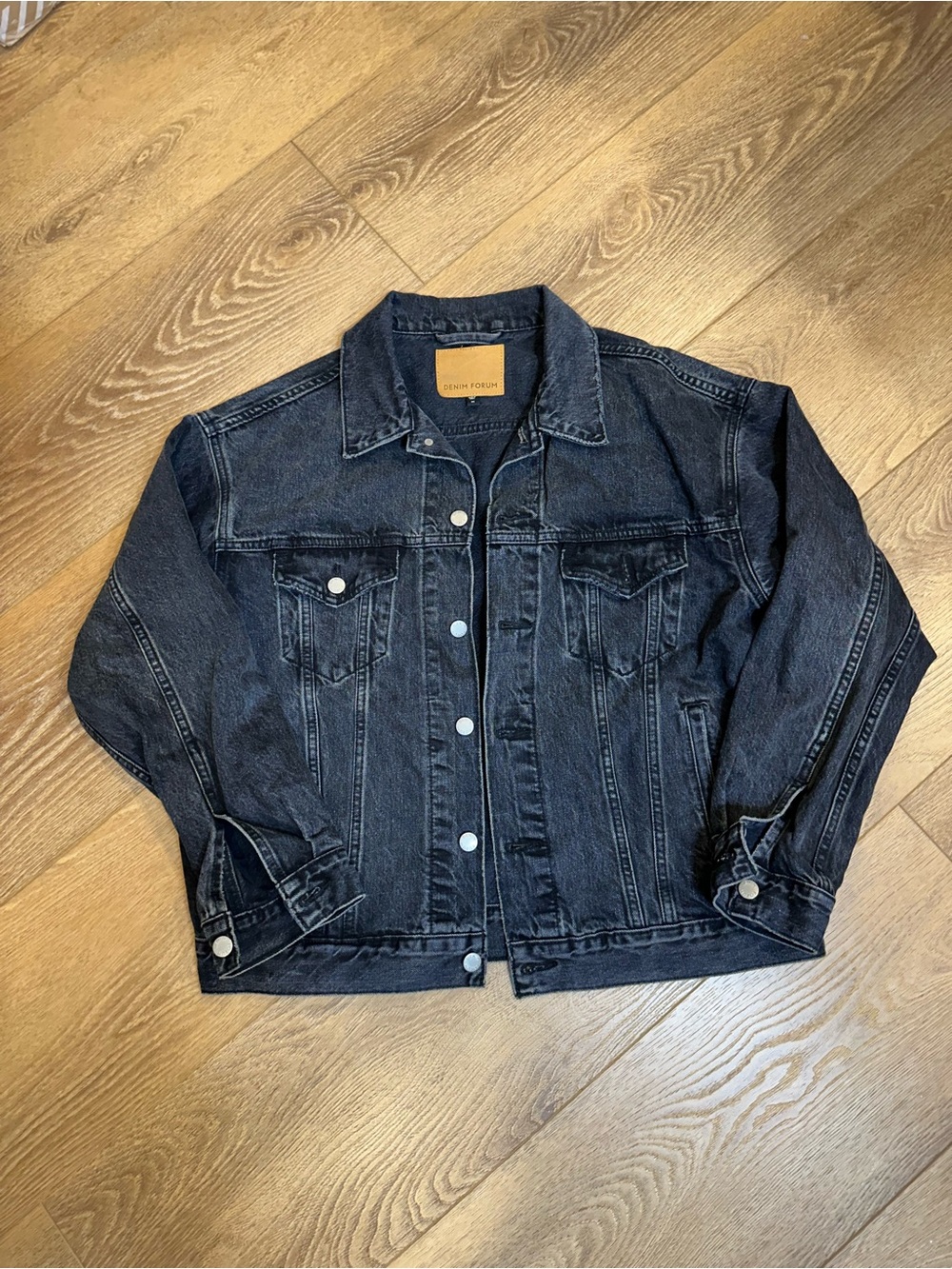 Aritzia Denim Forum Ali Oversized Jean Jacket washed black sz M